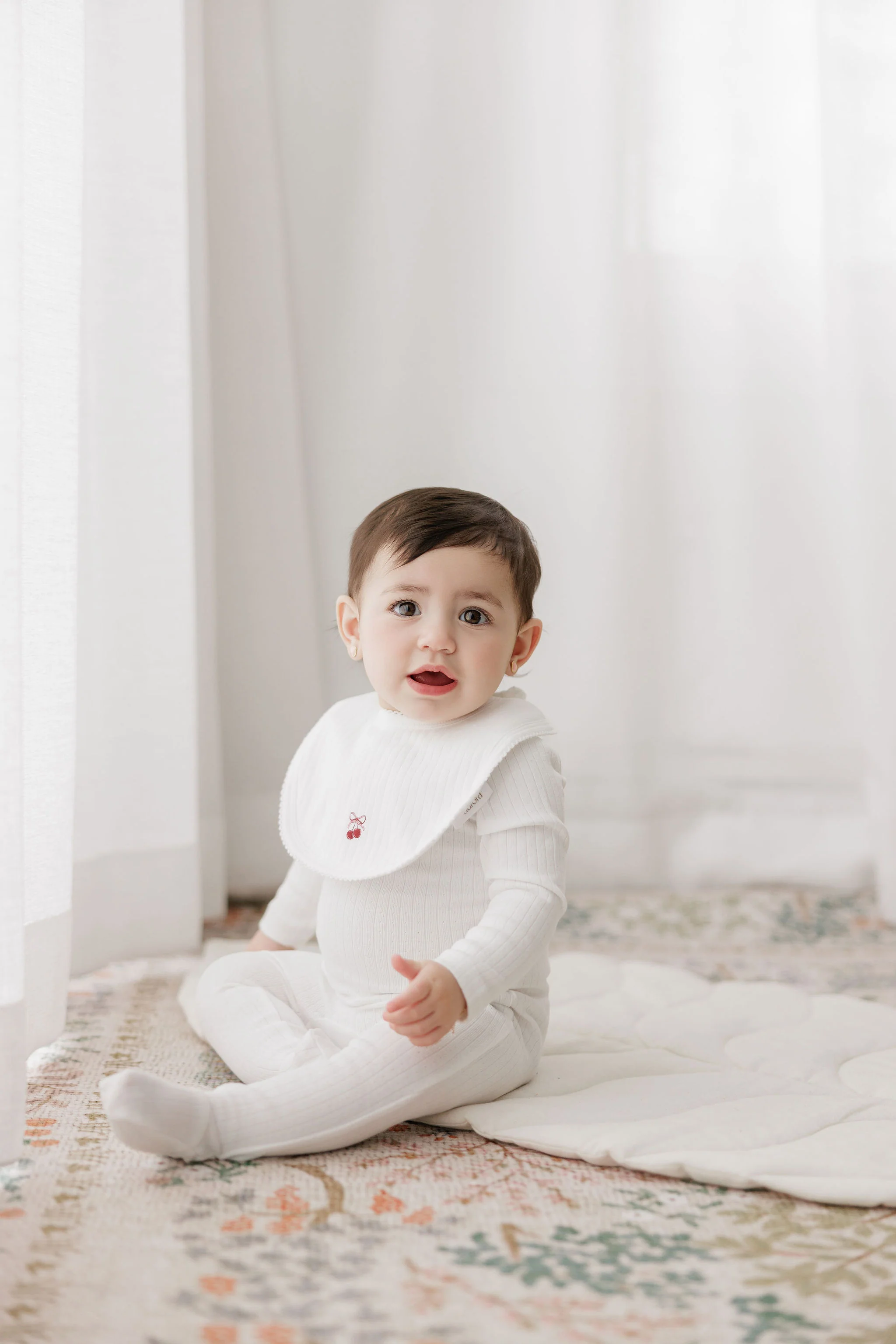 AURORA IVORY/RED BOW FOOTIE + BEANIE - Image 2