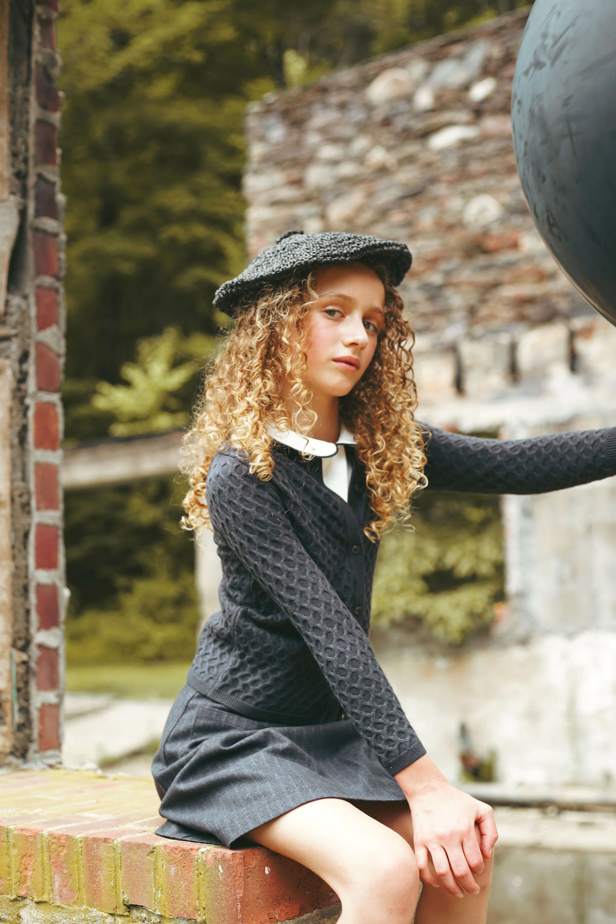 BACE COLLECTION GREY TEXTURED CROCHET KNIT CARDIGAN [FINAL SALE] - Image 4