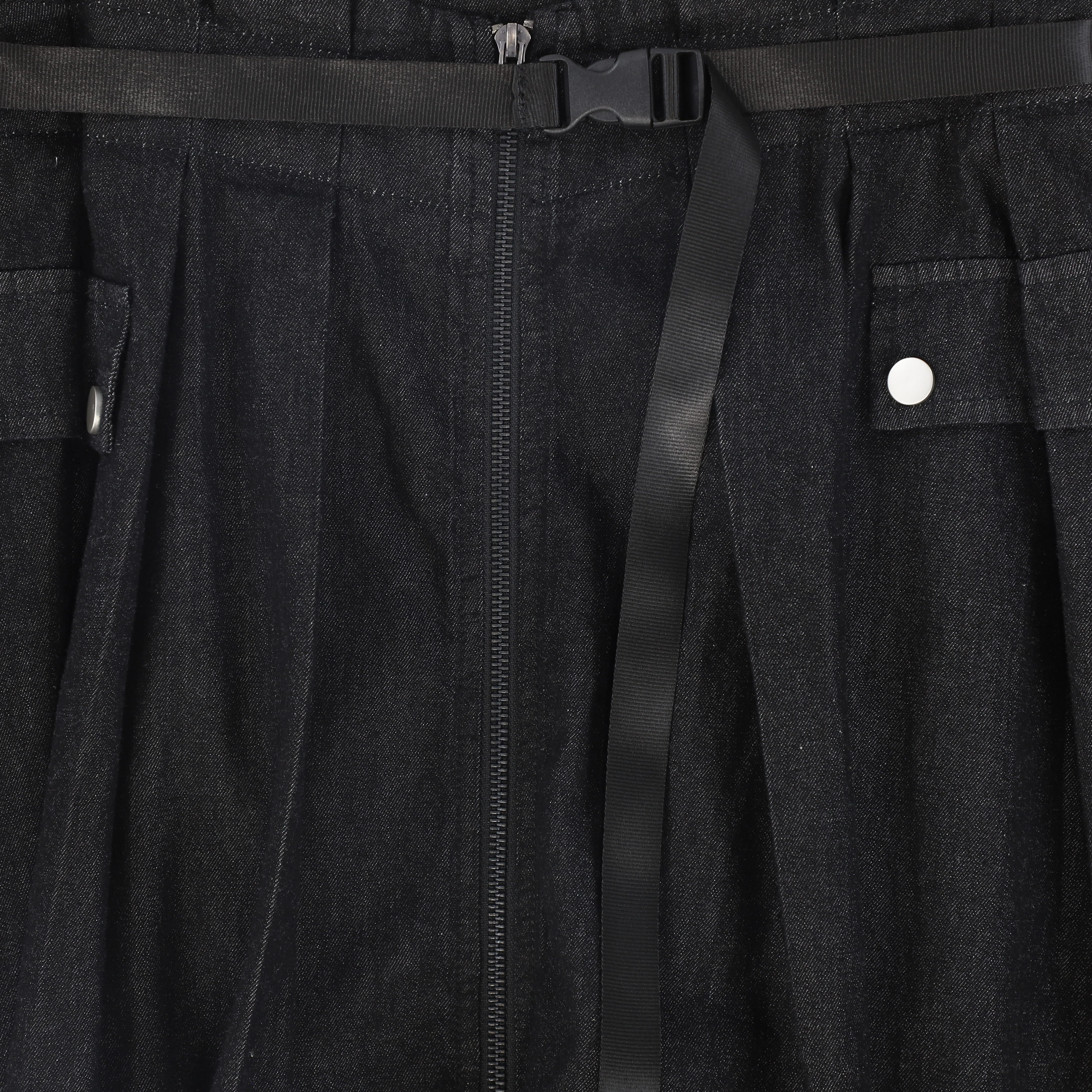 VALENTINA BLACK DENIM CARGO POCKET PLEAT SKIRT [FINAL SALE] - Image 3